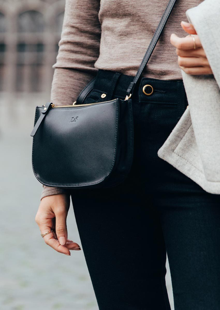 trendy women sling bags