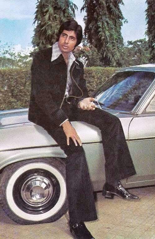 Amitabh Bachchan's Iconic Silhouette