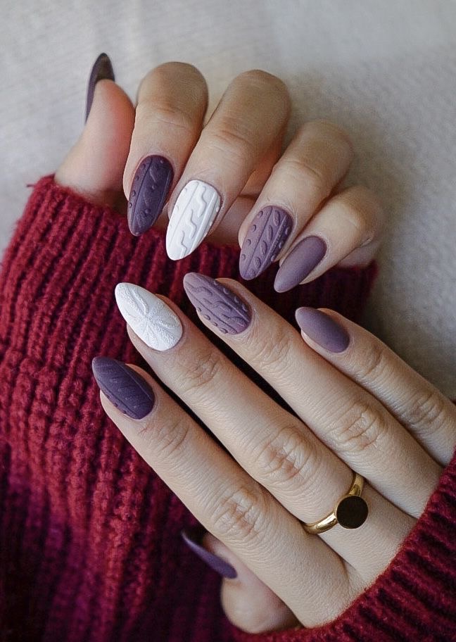 26 Best Simple Nail Designs and Minimalist Mani Ideas for 2024